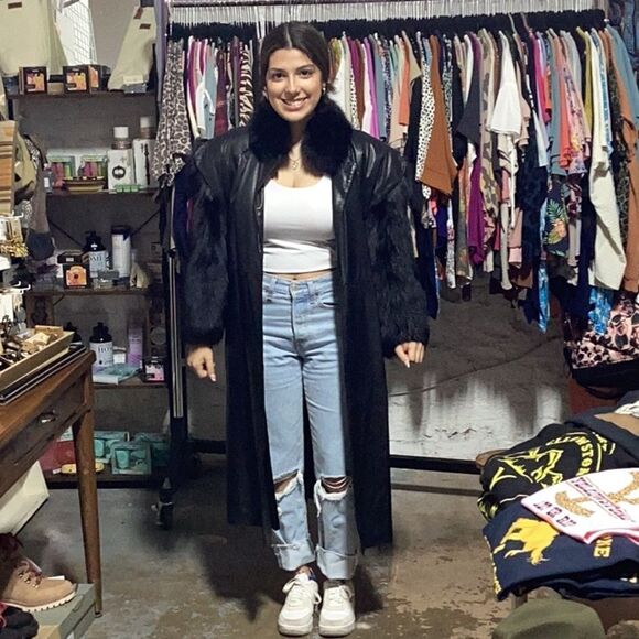 Fashionable Long Black Leather Coat with Black Fox - Picture 7 of 13